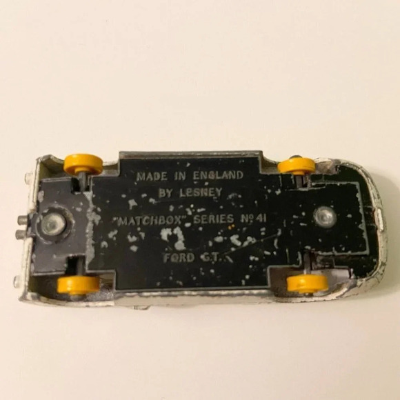 Vintage Boat Toy Hong Kong and Matchbox Series No 41 Ford GT  Toy Car As Is - Picture 12 of 12